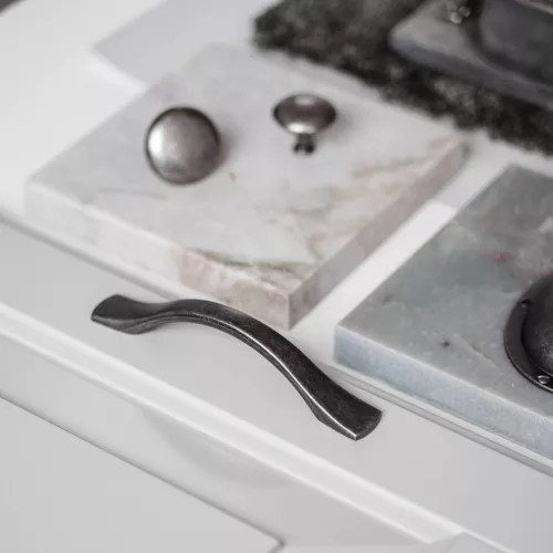 Cabinet handle 7155 Black antique