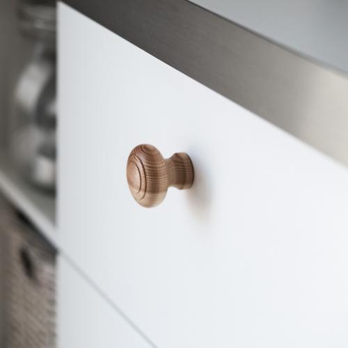 Wooden Knob 9255 Rillan Pine Wood