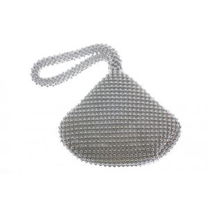 Silvrig pärlprydd väska