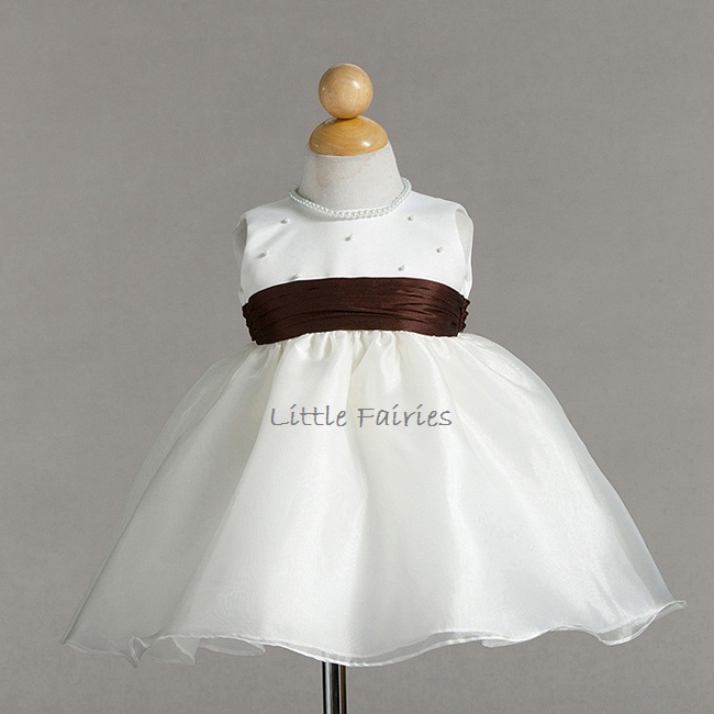 Näbbklänning Ebba - gräddvit