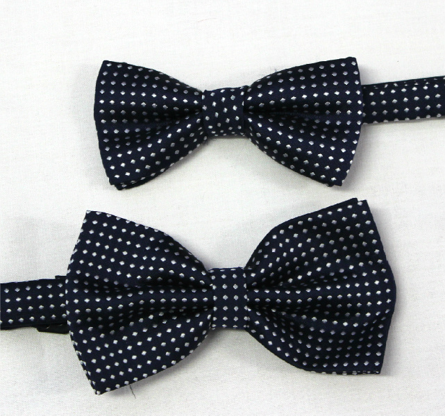 Fluga Prickig - mörkblå