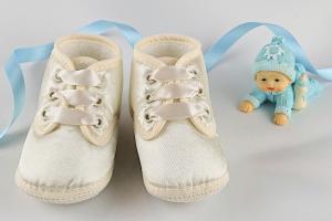 Dopskor Gabriel gräddvit