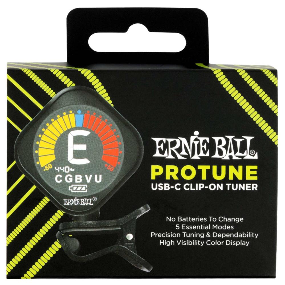 Ernie Ball ProTune USB-C Clip-On Tuner i förpackning, sedd framifrån.