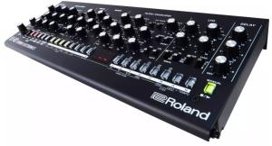 Roland SE-02