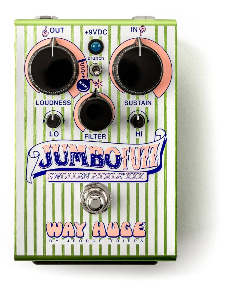 Way Huge Jumbo Fuzz Swollen Pickle XXX gitarreffektpedal, sedd ovanifrån, med grönt randigt hölje, fem vred, crunch-switch och kromad footswitch.