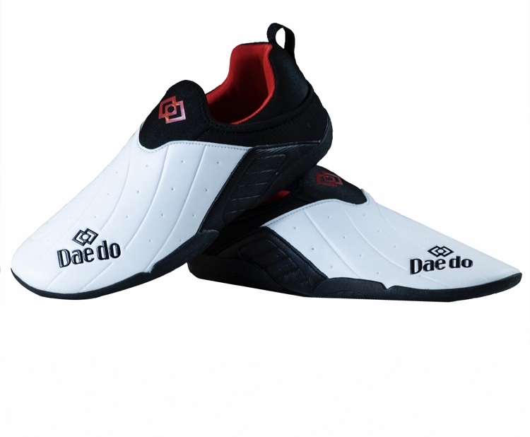 DAEDO BLACK ACTION SKO