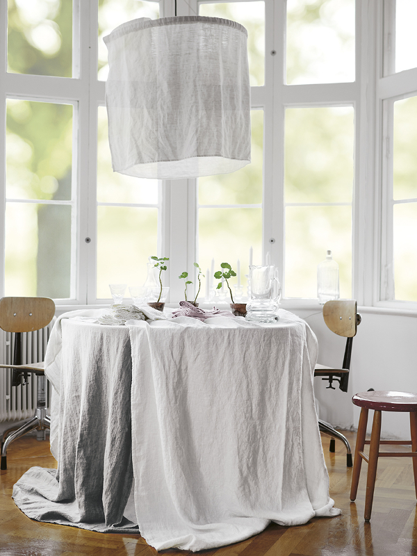 LOVELY TABLECLOTH Light Grey
