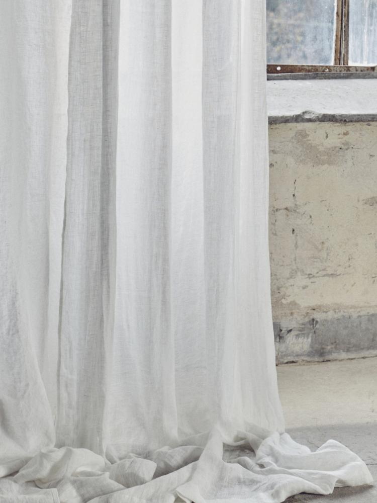 AIRY CURTAIN Off-white