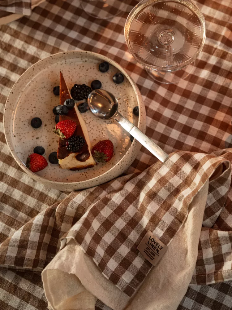 MISTY NAPKINS Square Almond