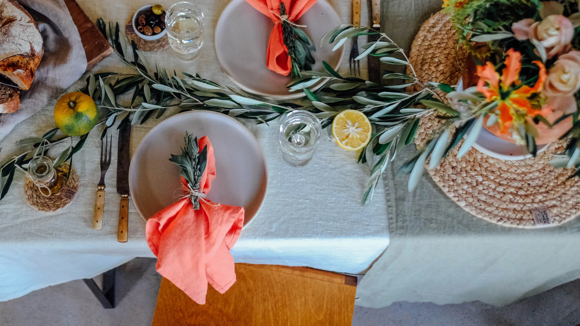 Tabletter och underlägg i linne