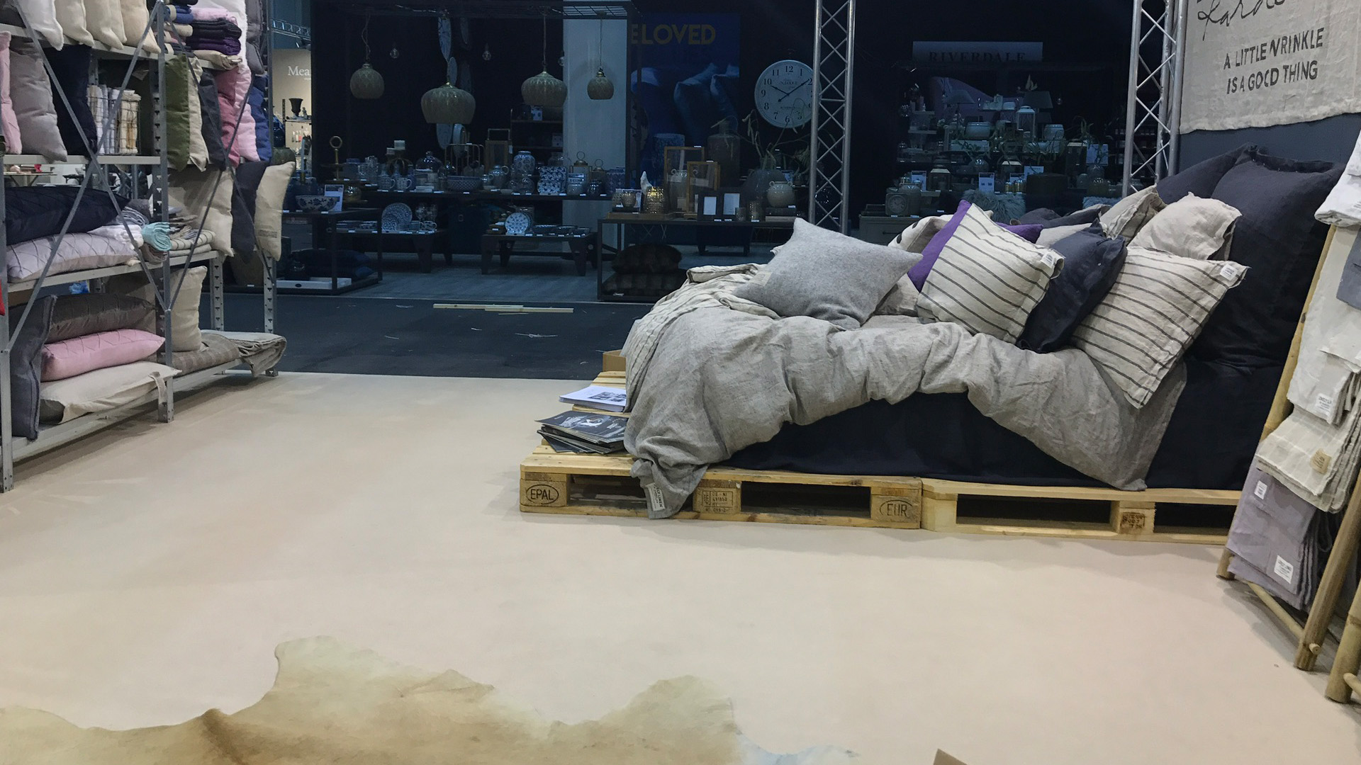 Lovely Linen auf einer Messe