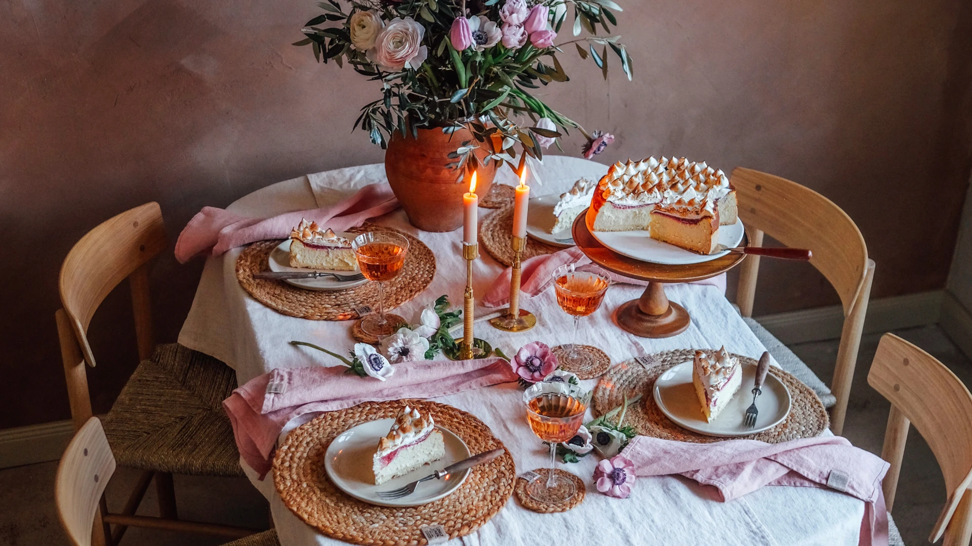 Dukat bord i Lovely Linen Vanilla