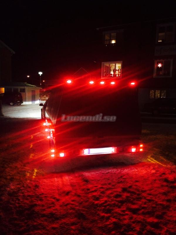 Led positionsljus på släpvagn