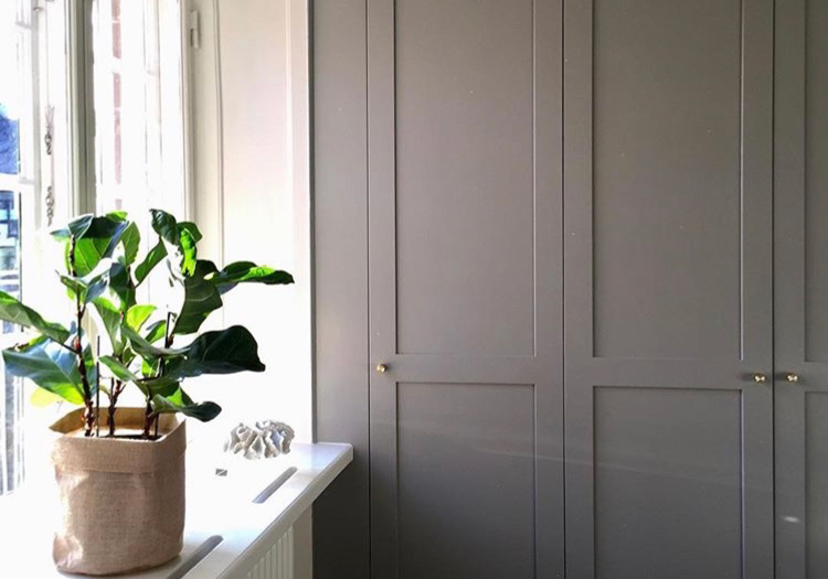 Garderobsdörrar till IKEAs Pax-garderober
