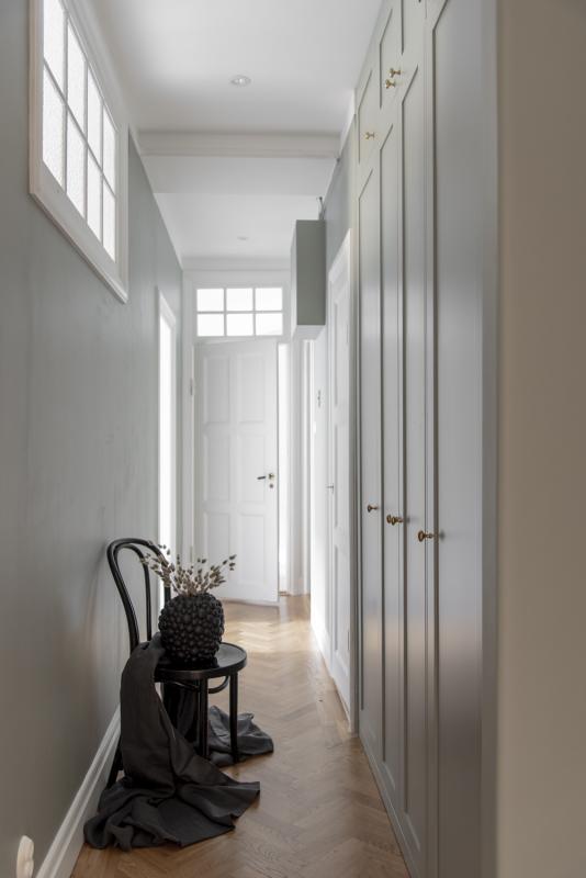 Kort högerhängd dörr 50cm Pax - med Ram