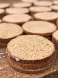 SMÖRGÅSTÅRTSBRÖD