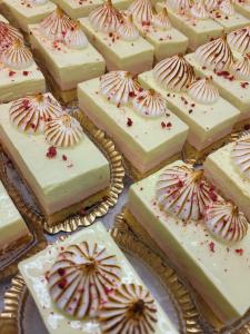 MOUSSEBAKELSE Lime & Jordgubb