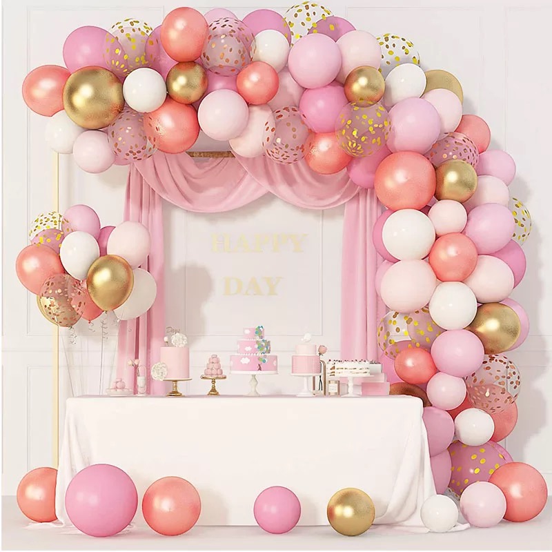 ballongbåge i pastell rosa och rosegold metalliska ballonger