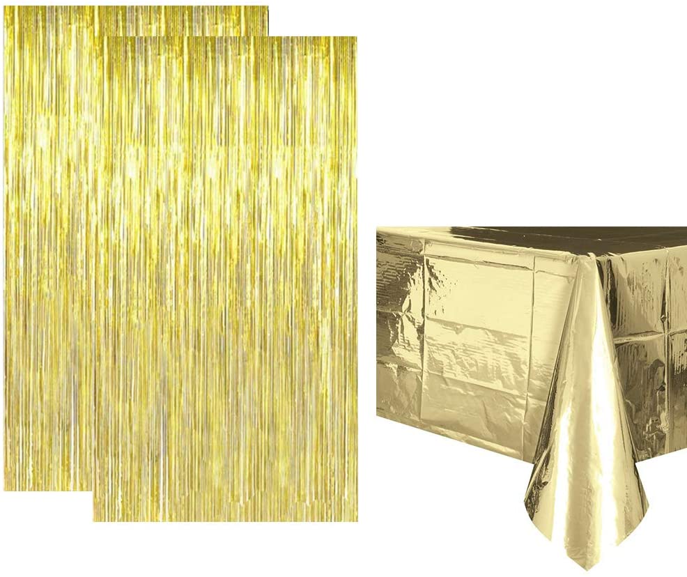 draperi i guld med bordsduk