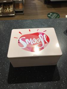 SMOOFL Förvaringslåda till hundben & Godis