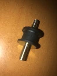 Gummiupphängning bränsletank Mercury