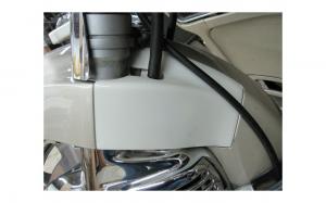 Raw front fender side covers olackad