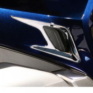 SIDE PANEL VENT TRIMS,svart