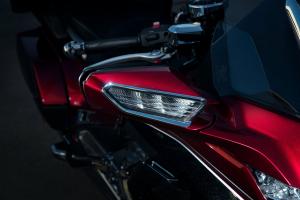 Mirror Surround,chrome