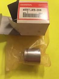 bromskolv GL1000-79- GL1100-81 även till 78-81 cx500
