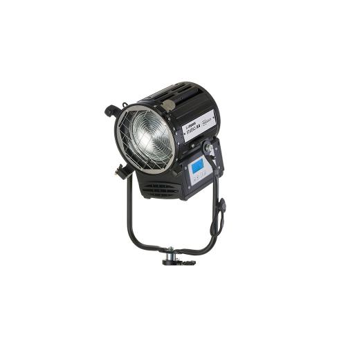 Studio X4 Daylight 150W LED Fresnel, standard yoke, EU power