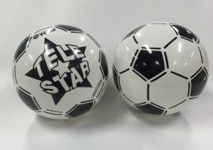 Boll i plast med fotbollsmotiv