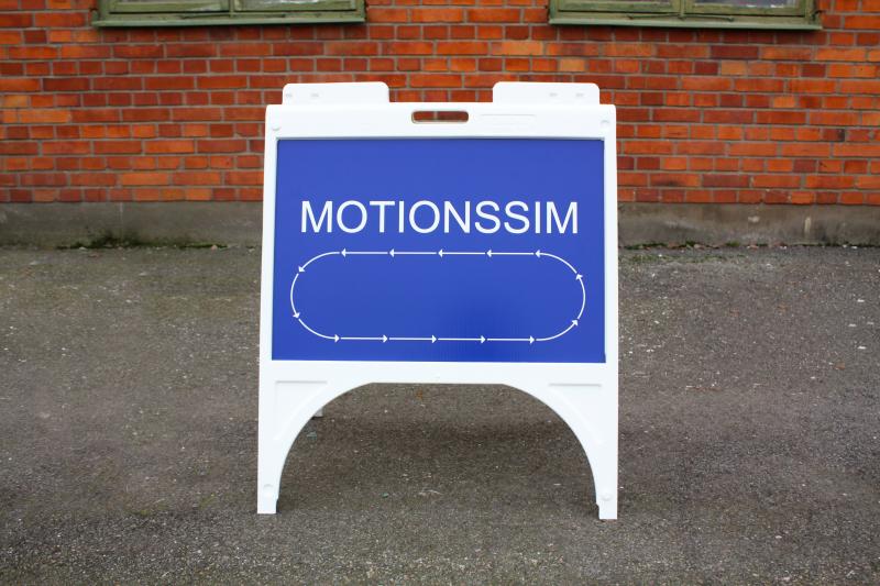 Skylt stativ i plast