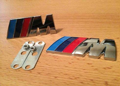 BMW M logo emblem till grillen. Grillemblem finns i svart BMW M logo emblem till grillen. Grillemblem finns i svart