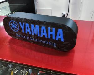 Custom lampa Yamaha led med ditt namn