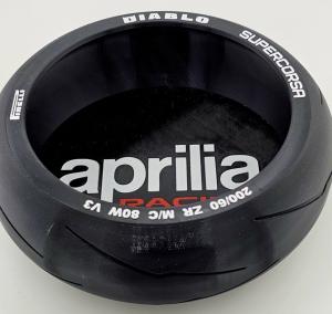 Aprilia logotyp förvaringsbox i form av däck