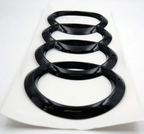 Audi emblem märke till bagageluckan i svart