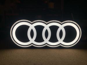 Audi lampa nattlampa perfekt till garaget