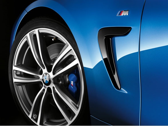 bmw m emblem till framskärmarna_grande