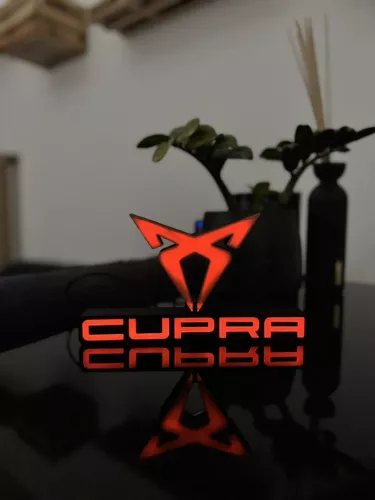 Cupra nattlampa lampa perfekt till garaget