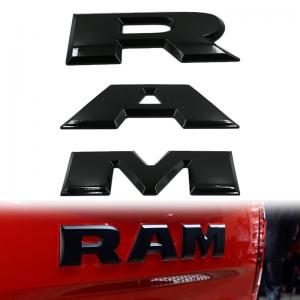 Dodge RAM stor logo emblem bak. Svart silver