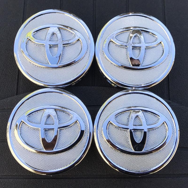Toyota centrumkåpor navkåpor 57, 62 mm