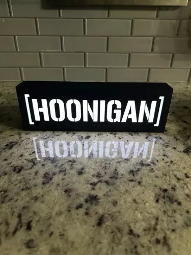 Hoonigan nattlampa perfekt till garaget