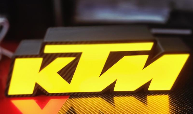 KTM logo design nattlampa lampa