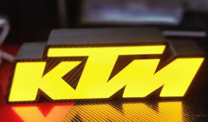 KTM logo design nattlampa lampa