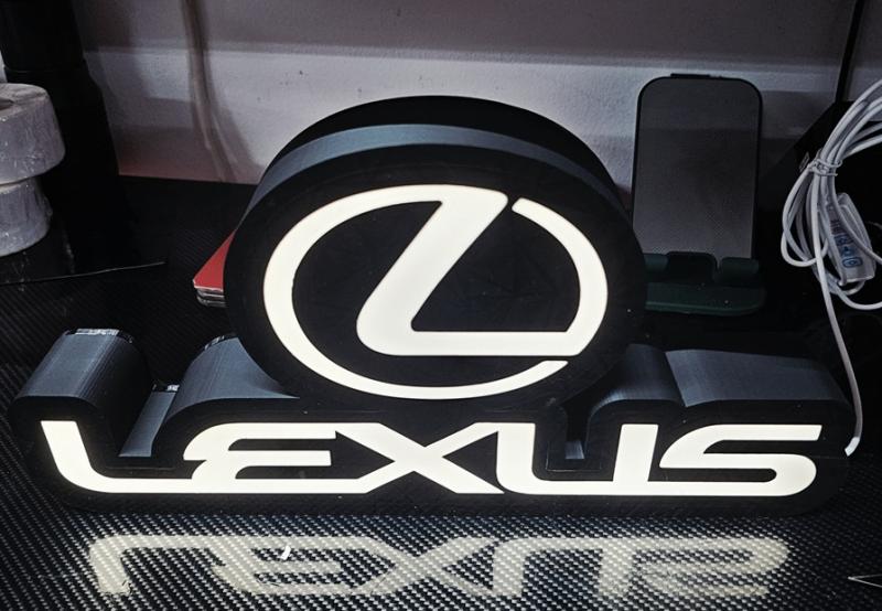 Lexus nattlampa lampa perfekt till garaget