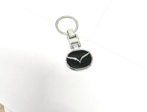 Mazda nyckelring nyckelhänge Mazda logo