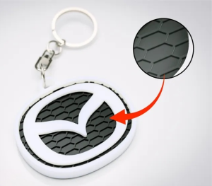 Mazda nyckelring 3d design nyckelhänge