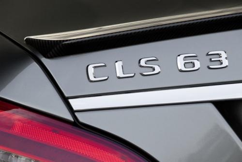 mercedes cls63 emblem i silver färg