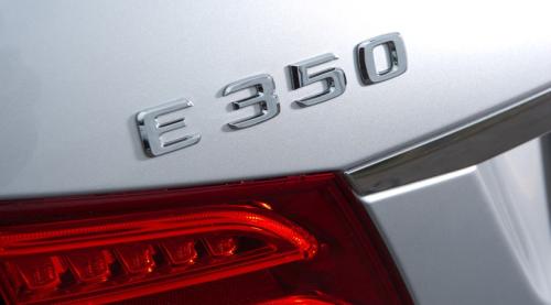 mercedes e350 modell emblem