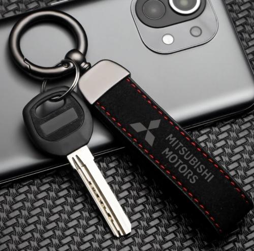 mitsubishi logo alcantara nyckelring